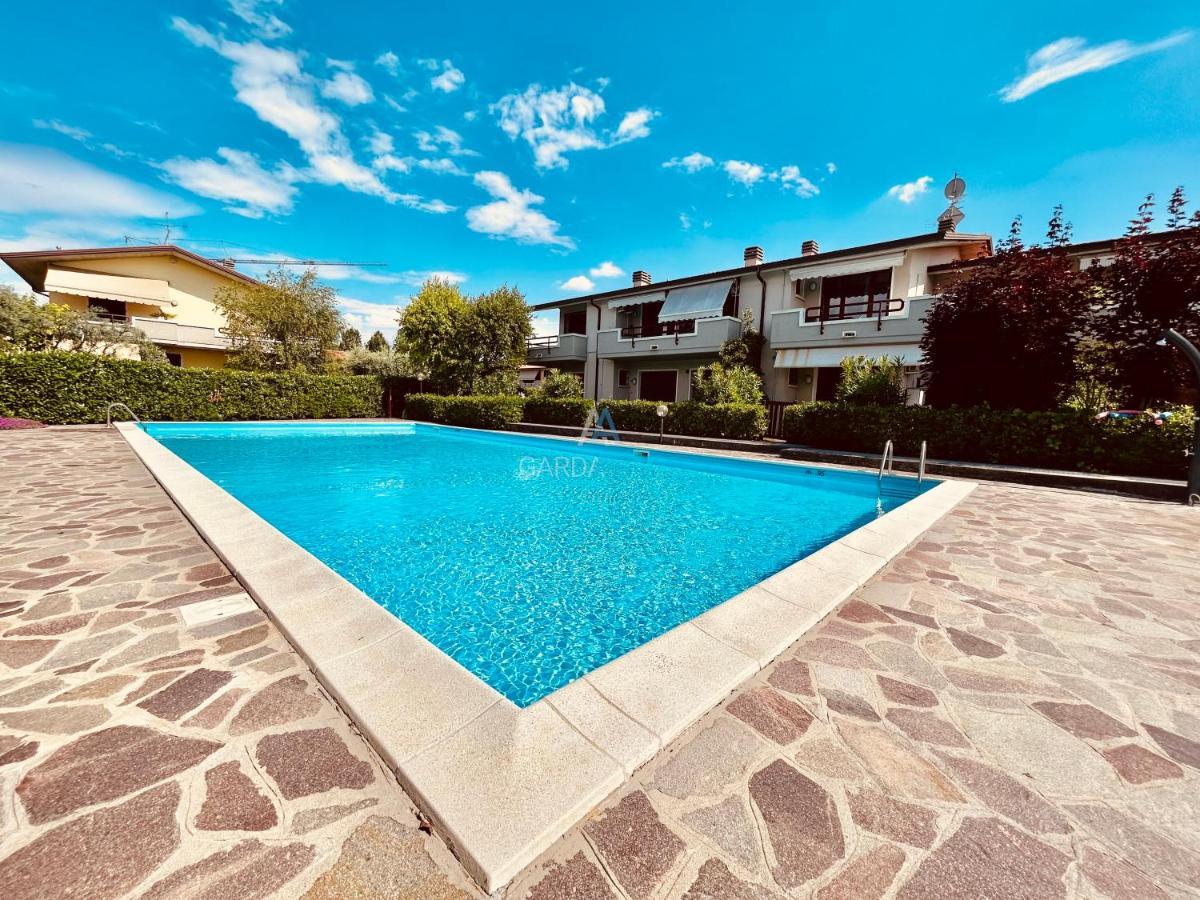 Perseo Apartment - 200M Dal Lago Di Garda Sirmione Buitenkant foto