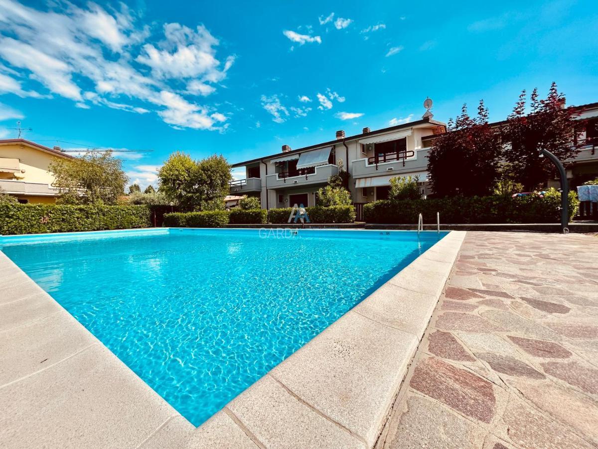 Perseo Apartment - 200M Dal Lago Di Garda Sirmione Buitenkant foto